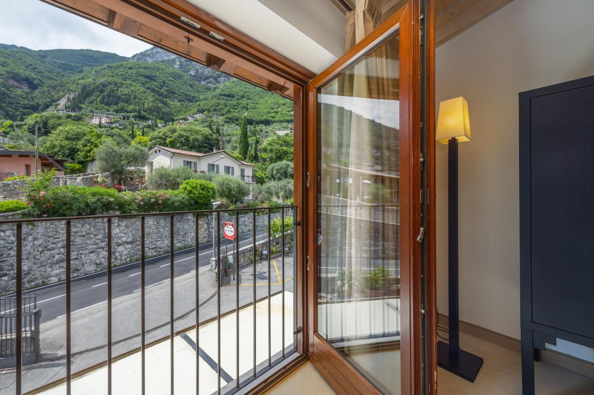 Hotel Meandro - Lake View Gargnano Rom bilde
